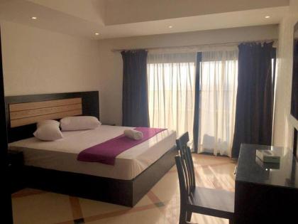 Galaxy Royal Suites Hotel - image 11