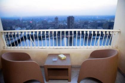 Galaxy Royal Suites Hotel - image 4
