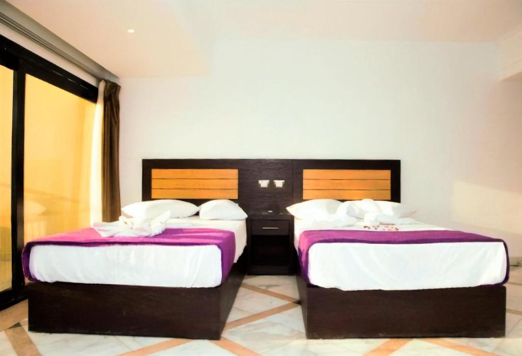 Galaxy Royal Suites Hotel - image 5