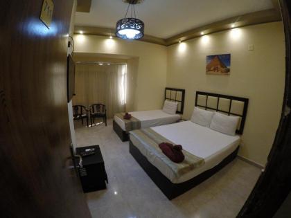 City Hotel - image 12