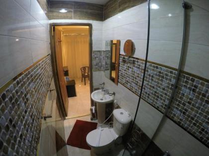 City Hotel - image 17