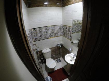 City Hotel - image 8