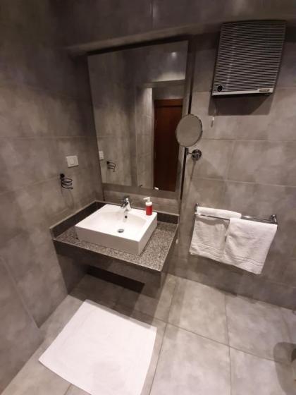 Nakhil Inn Residence - image 16