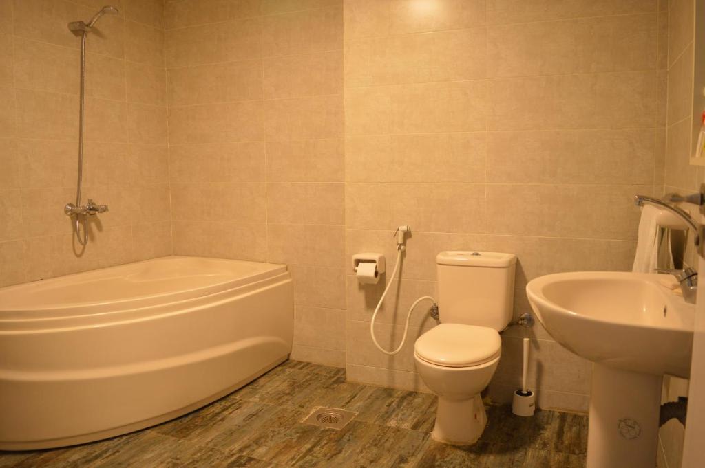 Grand Lyly Hotel - image 4