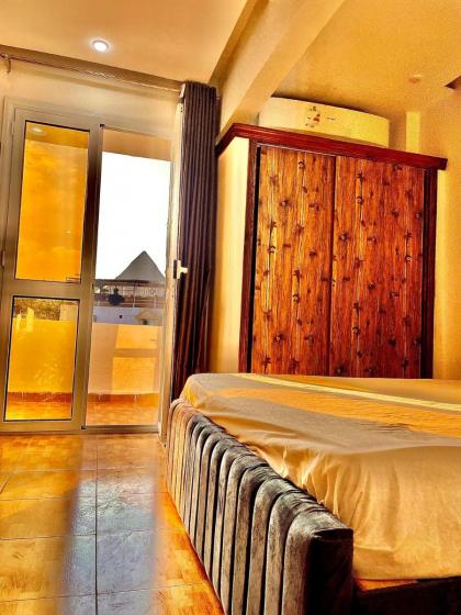 Cheops Pyramids Inn - image 24