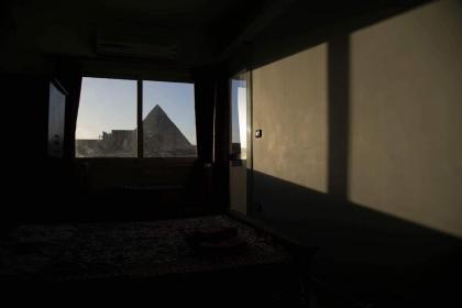 Cheops Pyramids Inn - image 28