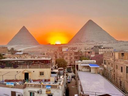 Cheops Pyramids Inn - image 4