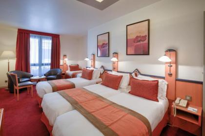 Town View Hotel - image 11