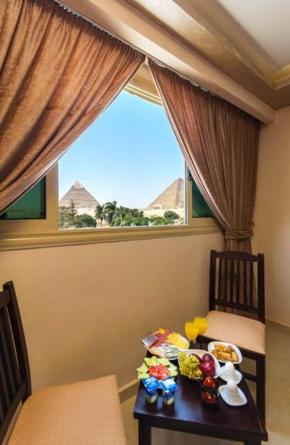 Panorama Pyramids Inn - image 2