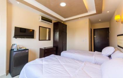 Panorama Pyramids Inn - image 6