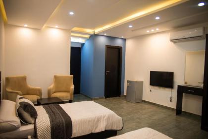 Marvel Stone Hotel - image 12