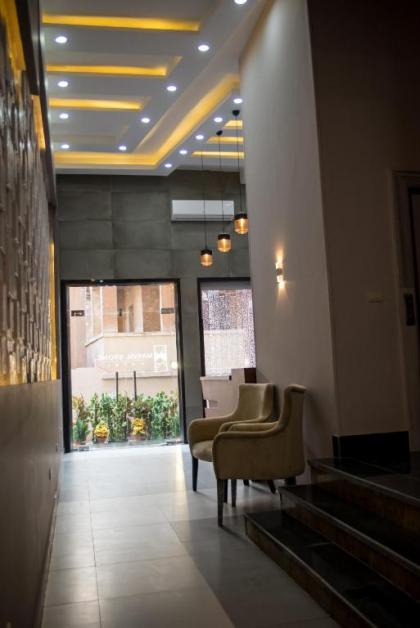 Marvel Stone Hotel - image 9