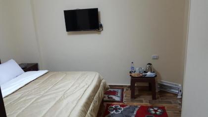 royal pyramids inn - image 20