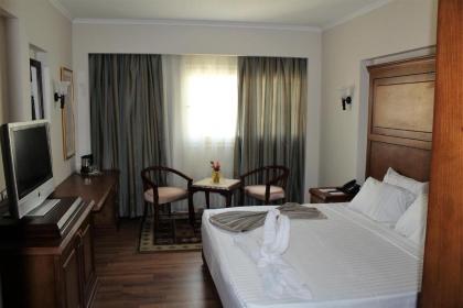 Cleopatra Hotel - image 20