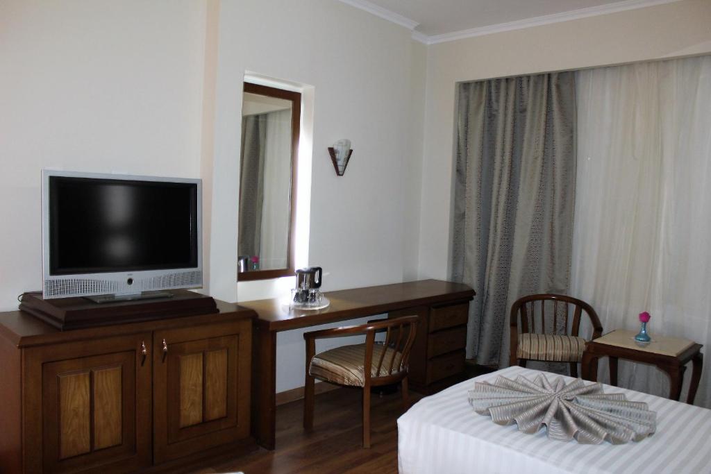 Cleopatra Hotel - image 5