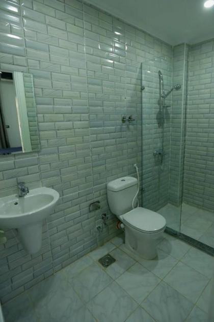 Azar Boutique Hotel - image 7