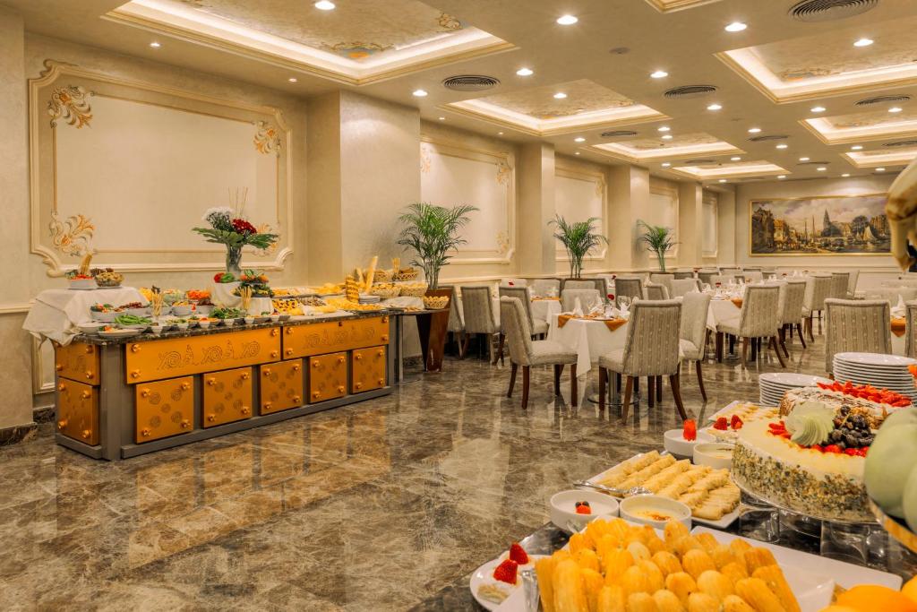 Golden Inn Hotel - image 5