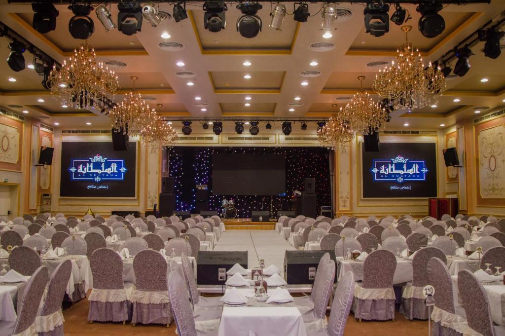 Golden Inn Hotel - image 7