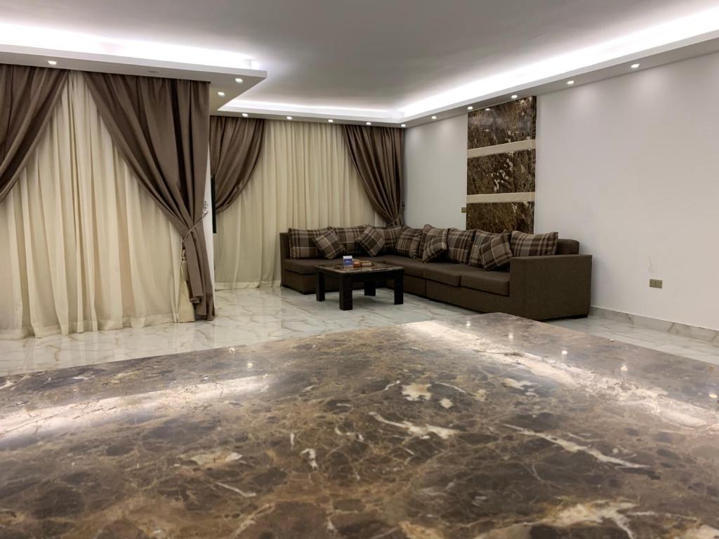Le Royal Residence 2 - main image