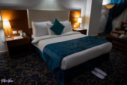 Rehana Plaza Hotel - image 12
