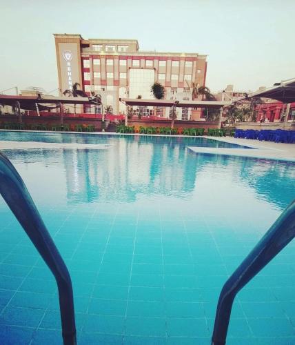 Rehana Plaza Hotel - image 2