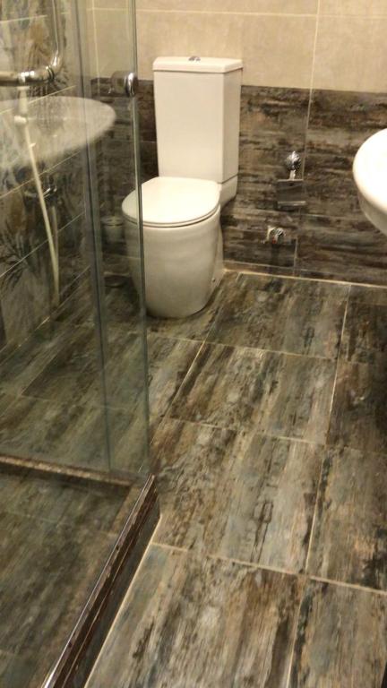 Al Mohandesin Apartment (Families Only) - image 5