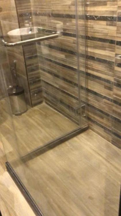 Al Mohandesin Apartment (Families Only) - image 6