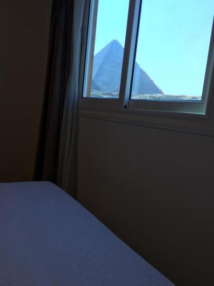 PYRAMIDS guest house - image 12