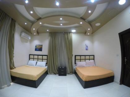New City Hotel - image 1