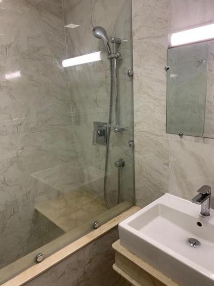 Le Royal Residence 3 - image 18