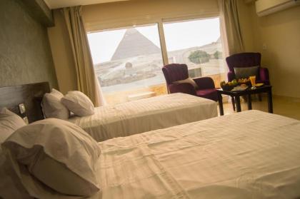 Egypt pyramids inn - image 13