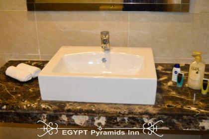 Egypt pyramids inn - image 15