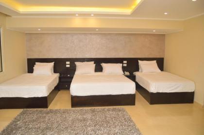 Egypt pyramids inn - image 19