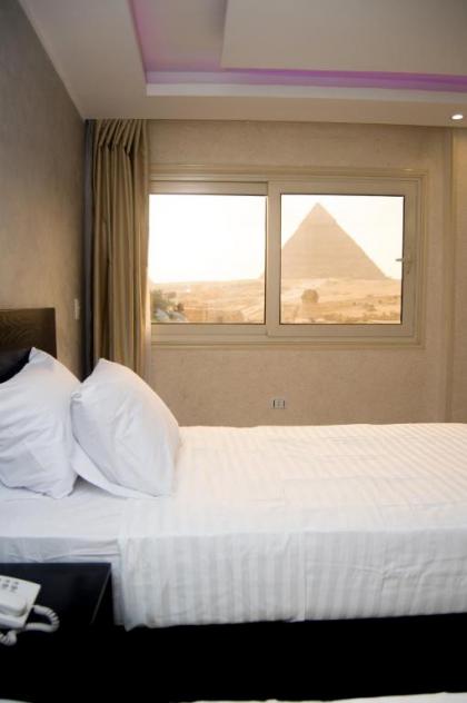 Egypt pyramids inn - image 3