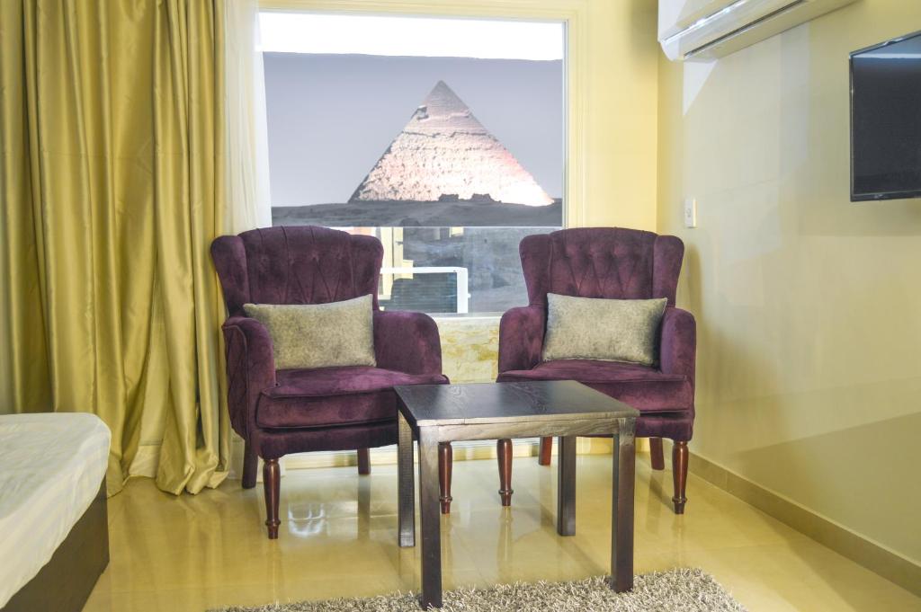 Egypt pyramids inn - image 4
