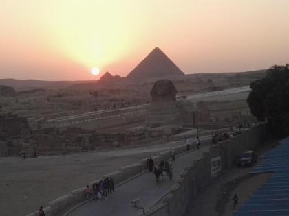 Atlantis pyramids inn - image 19