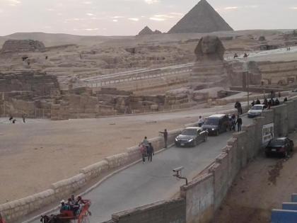 Atlantis pyramids inn - image 20