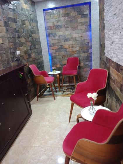 Pyramids Village Inn - image 10