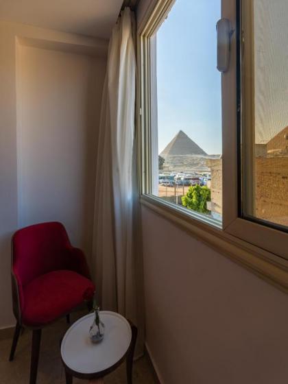 Pyramids Village Inn - image 17