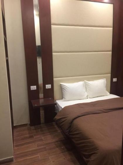 Grand Palace Hotel - image 18
