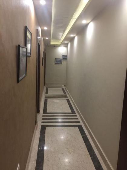 Grand Palace Hotel - image 19