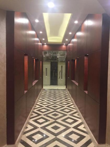 Grand Palace Hotel - image 2