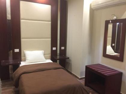 Grand Palace Hotel - image 4