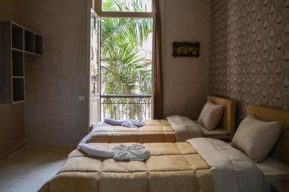 Holy Sheet Hostel - image 1