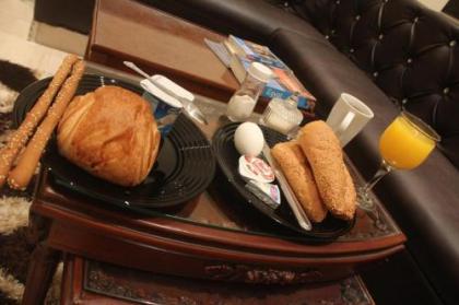 Tahrir Square Hostel - image 18