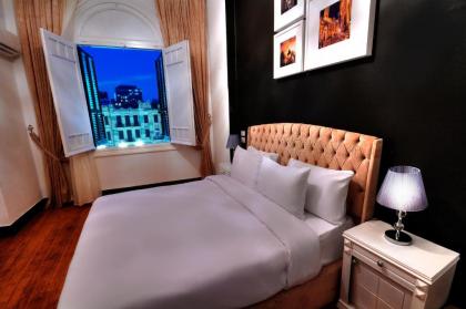 The Square Boutique Hotel - image 7
