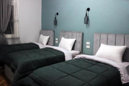 Cheers Hostel - image 5