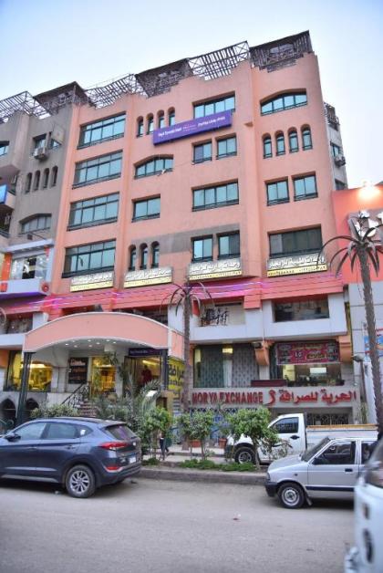 Royal Pyramids Hotel - image 1