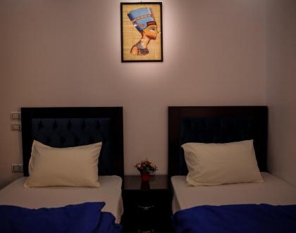 Queen Pyramids View Inn - image 15