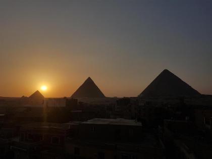 Sphinx palace pyramids view - image 14